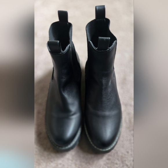 DV by Dolce Vita LEIGHA Chelsea Boot WMS 10 - Picture 4 of 9